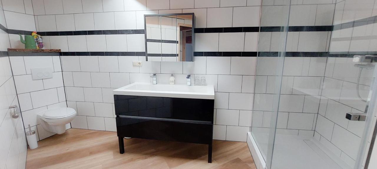 Herberg De Lingehoeve Oosterwijk Bagian luar foto