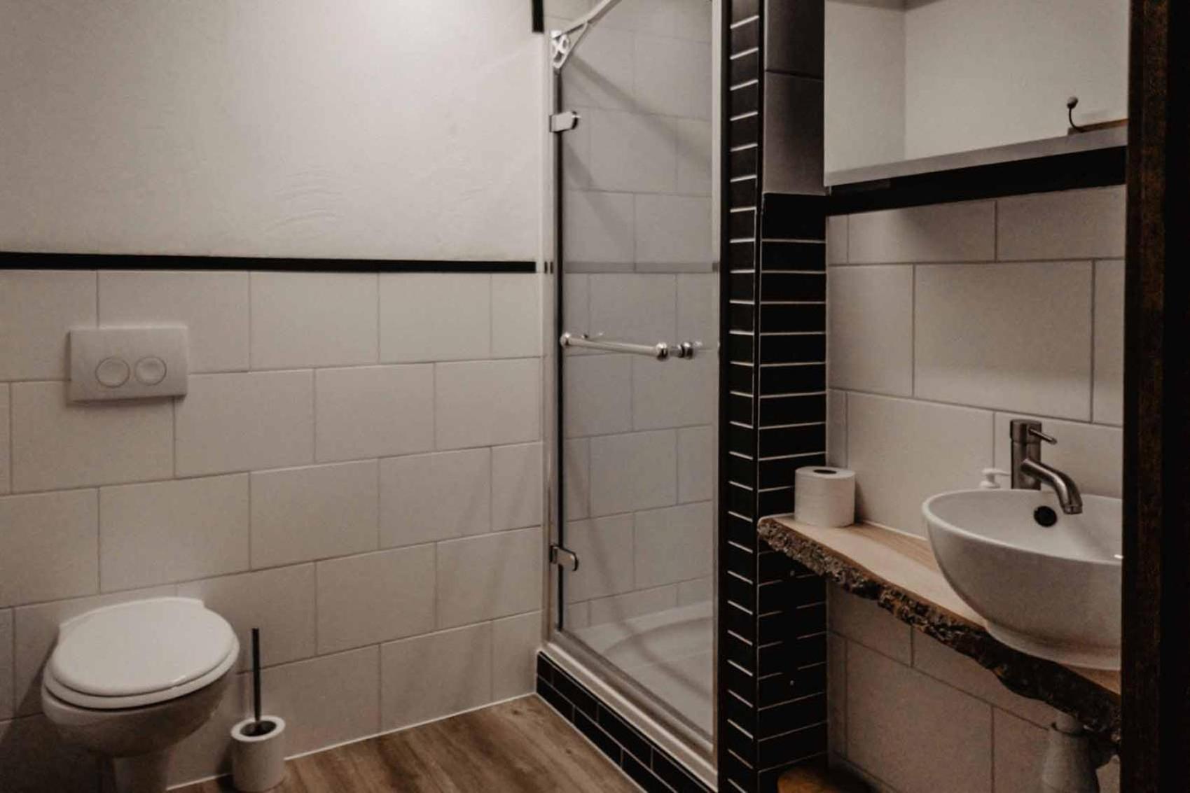 Herberg De Lingehoeve Oosterwijk Bagian luar foto